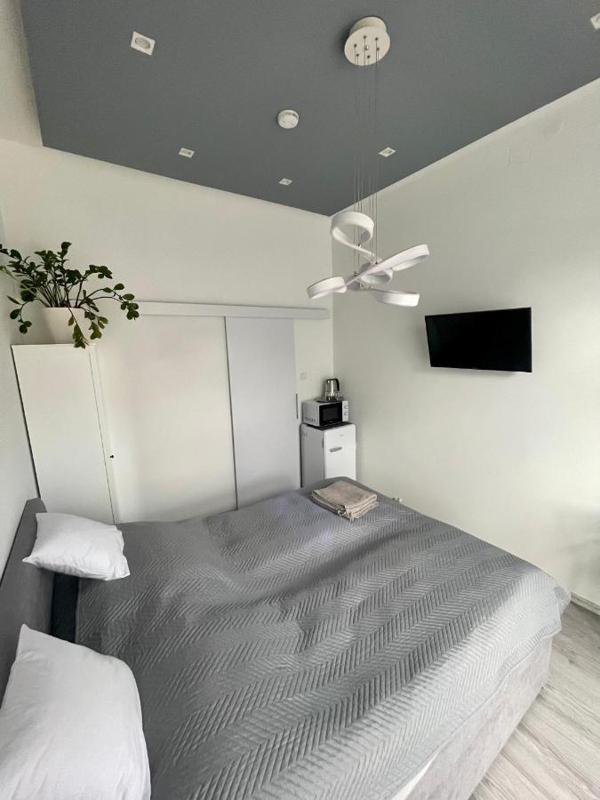 Remeny Apartman Szeged Esterno foto