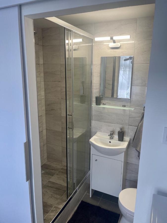 Remeny Apartman Szeged Esterno foto